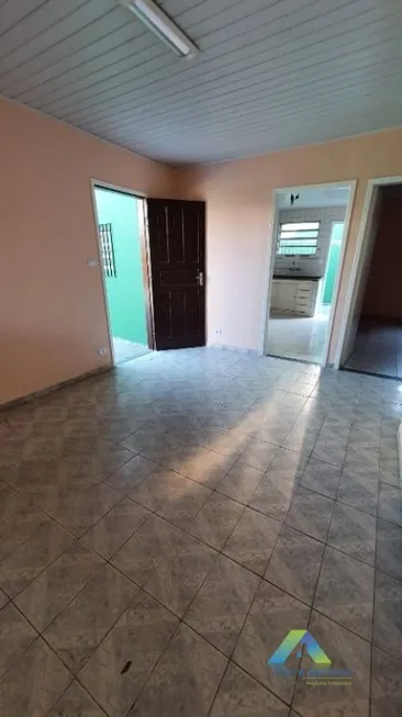 Foto 1 de Casa com 2 Quartos à venda, 100m² em Vila Nair, São Paulo