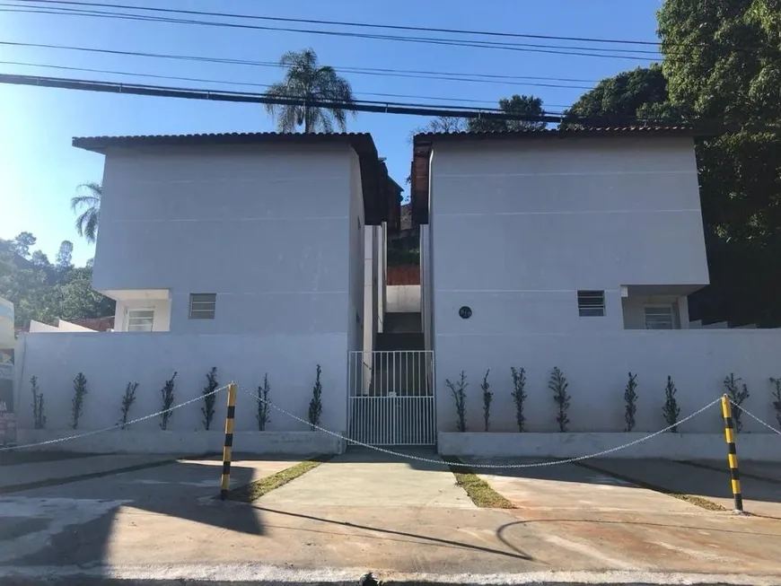 Foto 1 de Casa com 2 Quartos à venda, 700m² em Chacaras R S Aleixo, Francisco Morato