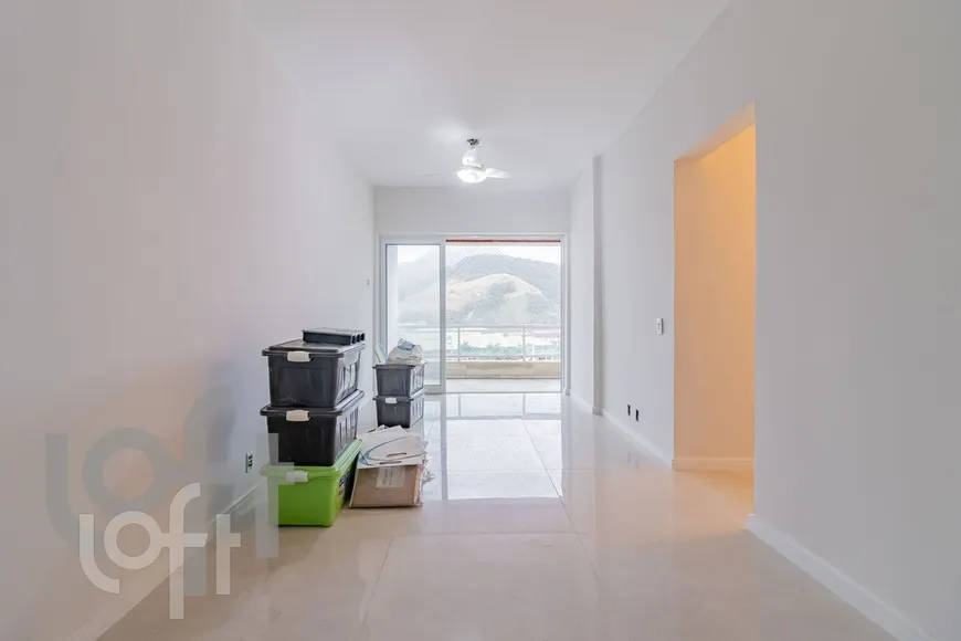 Foto 1 de Apartamento com 3 Quartos à venda, 102m² em Barra da Tijuca, Rio de Janeiro