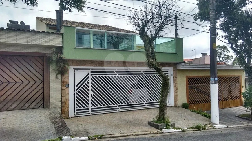 Foto 1 de Sobrado com 3 Quartos à venda, 147m² em Santa Terezinha, São Bernardo do Campo