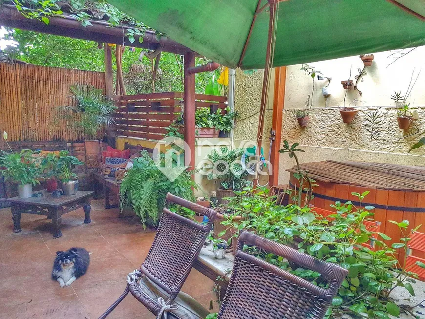 Foto 1 de Apartamento com 3 Quartos à venda, 110m² em Santa Teresa, Rio de Janeiro