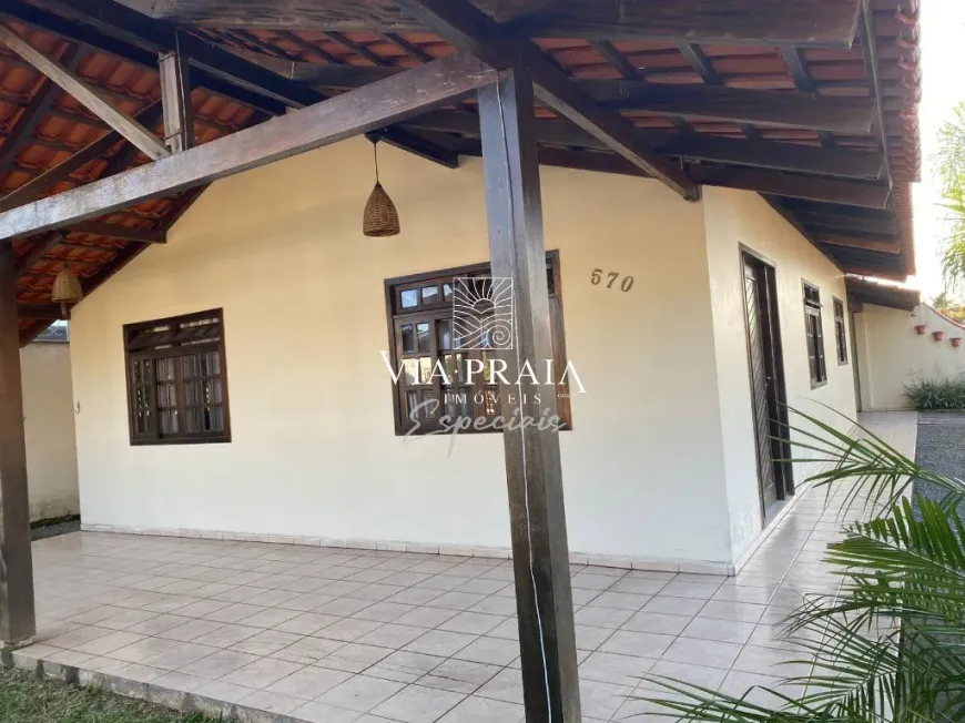 Foto 1 de Casa com 3 Quartos à venda, 110m² em Centro, Balneário Piçarras