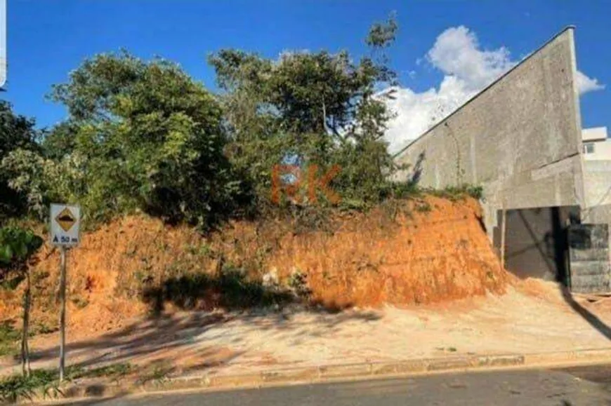 Foto 1 de Lote/Terreno à venda, 420m² em Chácara Cotia, Contagem