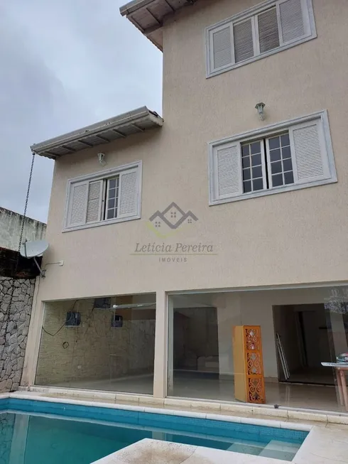 Foto 1 de Casa com 4 Quartos para venda ou aluguel, 400m² em Jardim Fonte Áurea, Poá