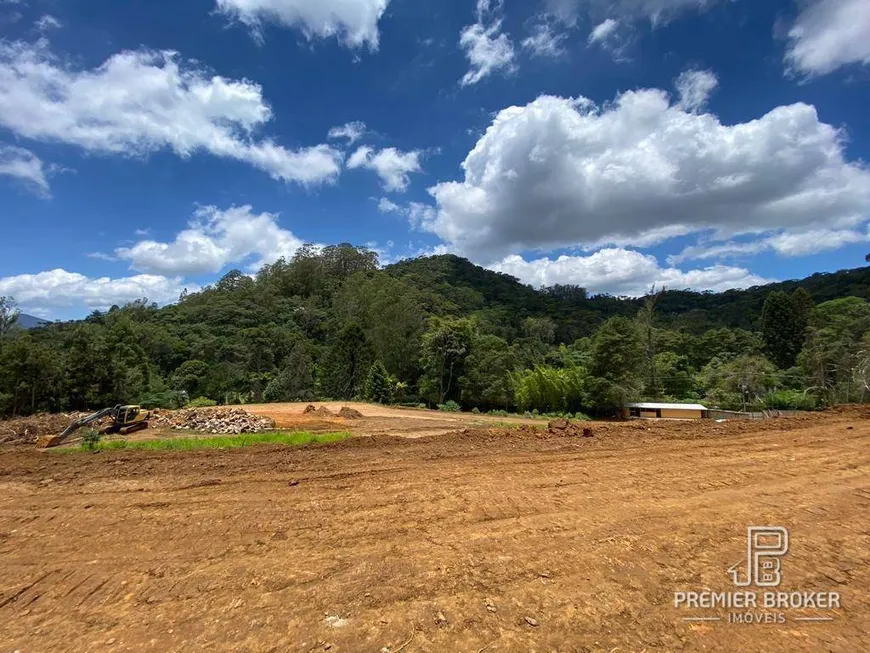 Foto 1 de Lote/Terreno à venda, 350m² em Quebra Frascos, Teresópolis