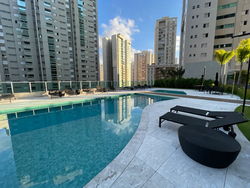 Foto 1 de Apartamento com 4 Quartos à venda, 206m² em Vila da Serra, Nova Lima