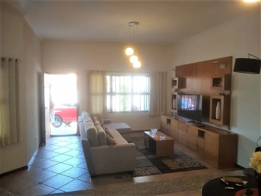 Foto 1 de Casa com 3 Quartos à venda, 220m² em Parque Cecap, Valinhos