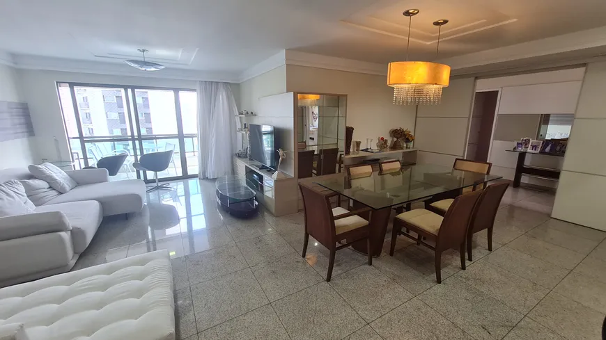 Foto 1 de Apartamento com 4 Quartos à venda, 165m² em Rosarinho, Recife