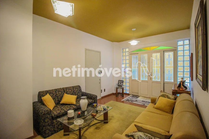 Foto 1 de Apartamento com 4 Quartos à venda, 130m² em Santo Antônio, Belo Horizonte