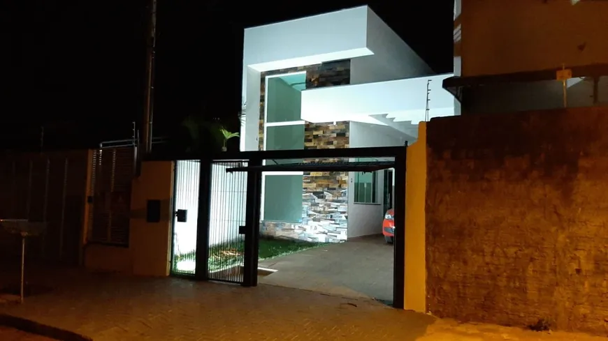 Foto 1 de Casa com 2 Quartos à venda, 168600m² em Parque das Grevileas 3 parte, Maringá