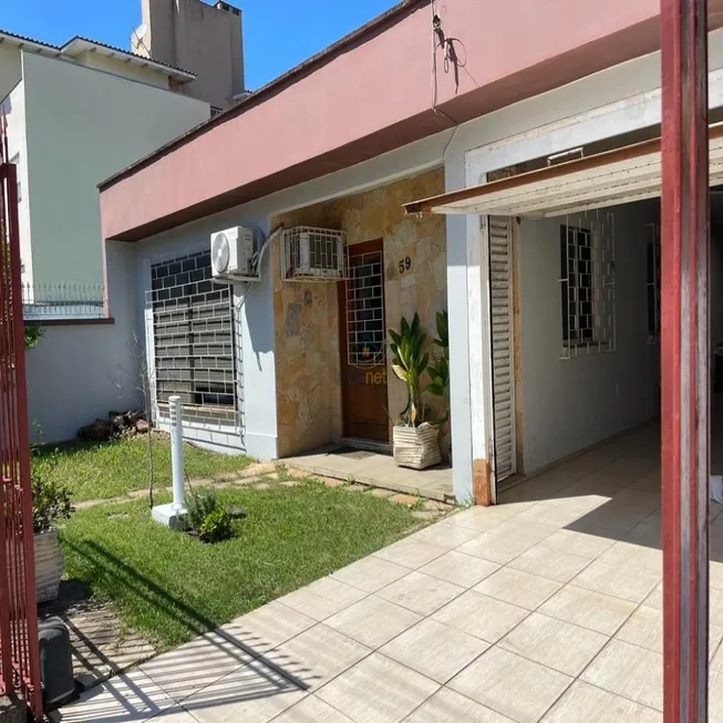 Foto 1 de Casa com 3 Quartos à venda, 300m² em Vila Ponta Porã, Cachoeirinha