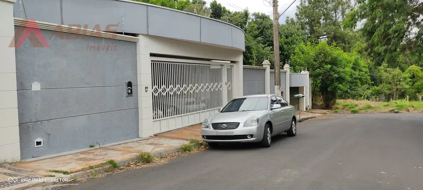 Foto 1 de Casa com 4 Quartos à venda, 500m² em Jardim Cardinalli, São Carlos