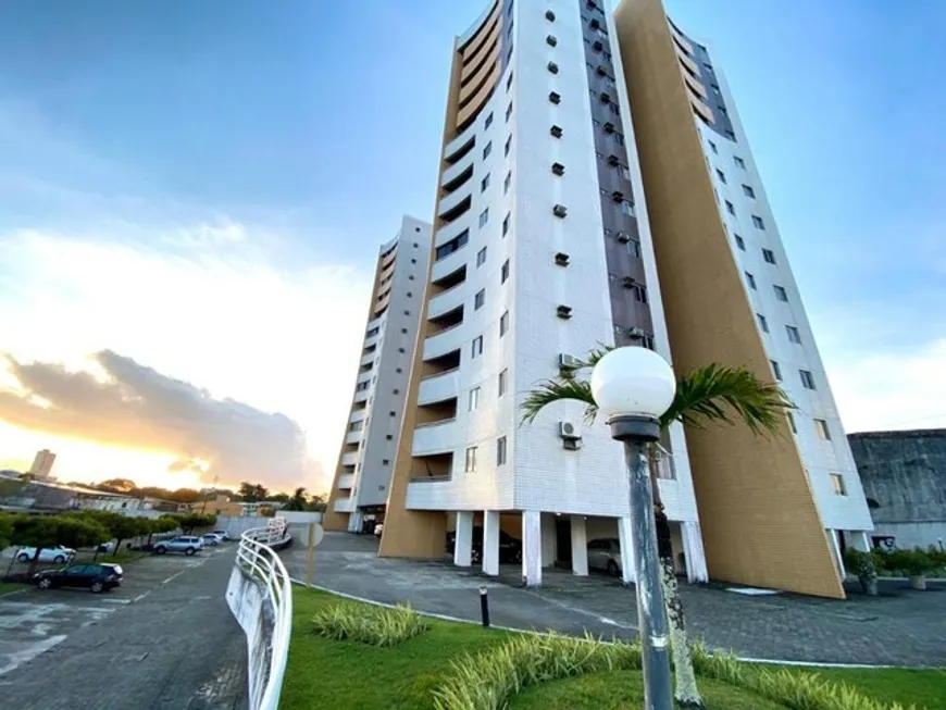 Foto 1 de Apartamento com 3 Quartos à venda, 90m² em Alecrim, Natal