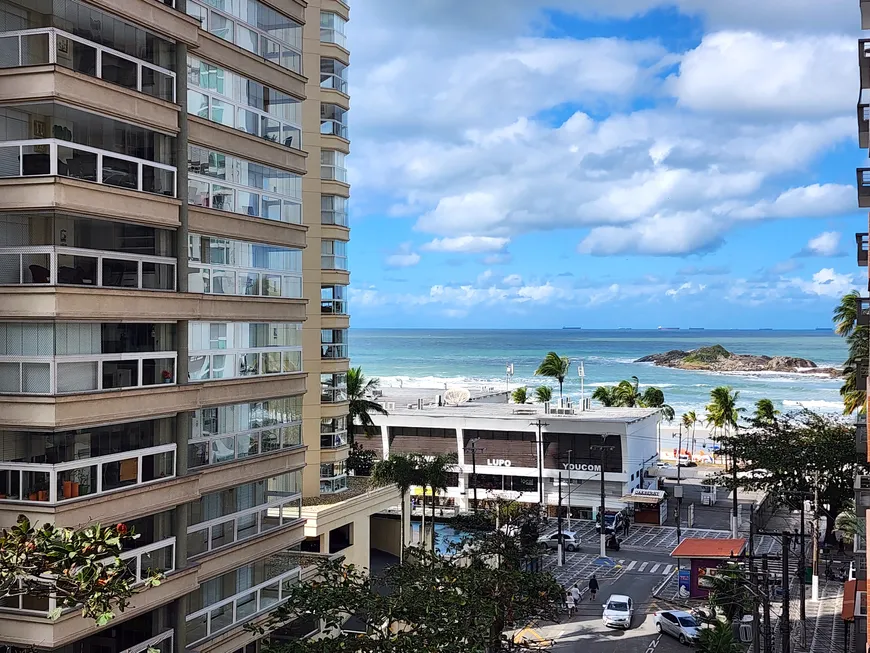 Foto 1 de Apartamento com 2 Quartos à venda, 70m² em Praia das Pitangueiras, Guarujá