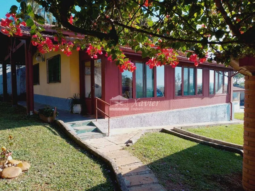 Foto 1 de Fazenda/Sítio com 2 Quartos à venda, 301m² em Jardim Ana Cristina Caucaia do Alto, Cotia