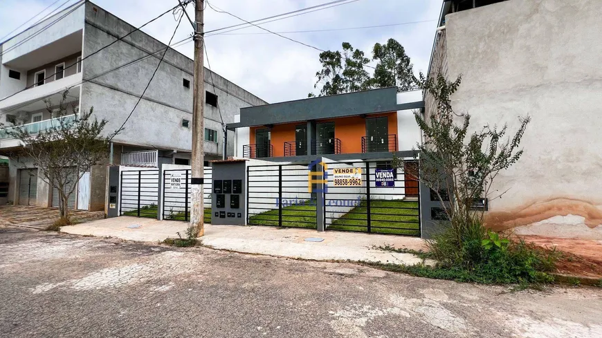 Foto 1 de Casa com 2 Quartos à venda, 70m² em Grama, Juiz de Fora