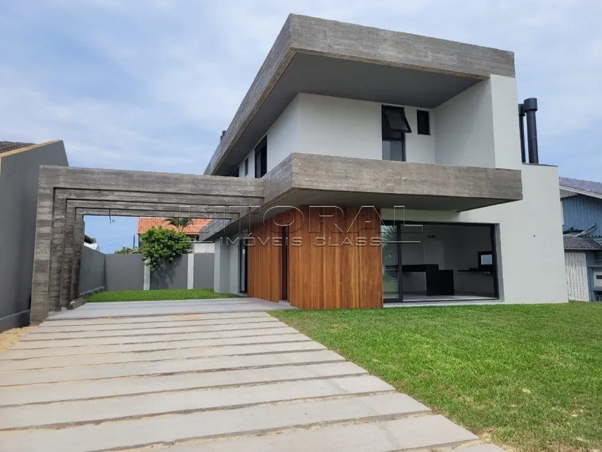 Foto 1 de Casa com 4 Quartos à venda, 260m² em Atlantida, Xangri-lá