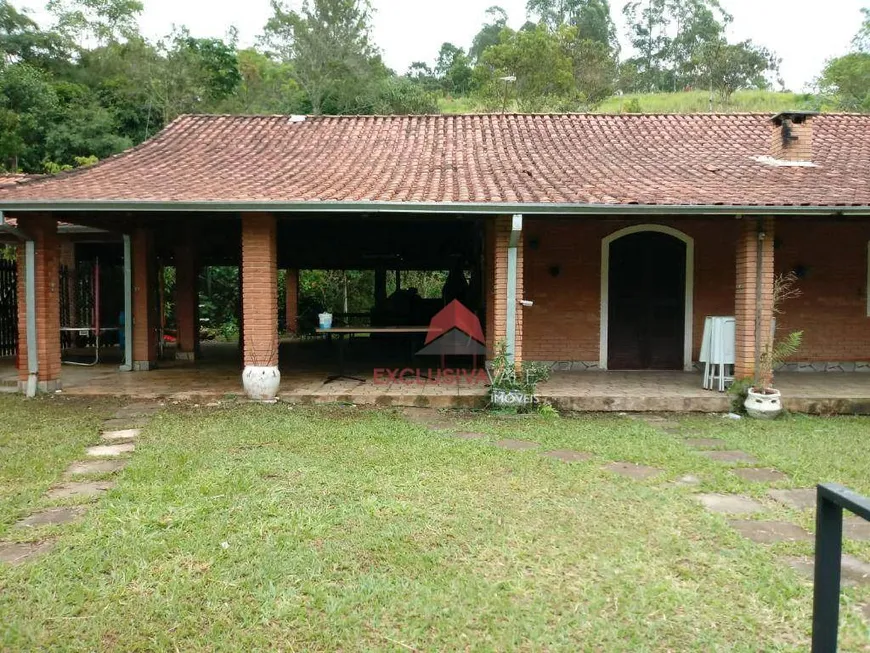 Foto 1 de Fazenda/Sítio com 3 Quartos à venda, 260m² em Freitas, São José dos Campos