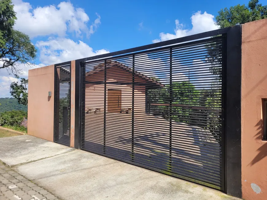 Foto 1 de Casa de Condomínio com 3 Quartos à venda, 200m² em Alpes da Cantareira, Mairiporã