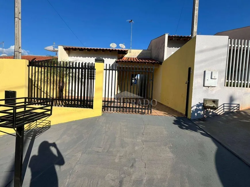 Foto 1 de Casa com 2 Quartos à venda, 77m² em , Ibiporã