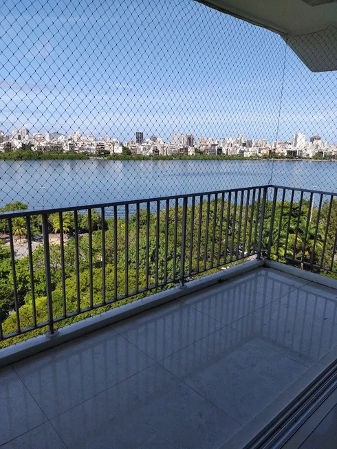 Foto 1 de Apartamento com 2 Quartos à venda, 100m² em Lagoa, Rio de Janeiro