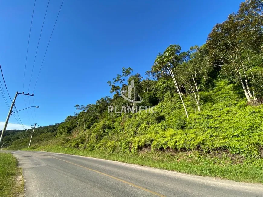 Foto 1 de Lote/Terreno à venda, 30020m² em Limeira Baixa, Brusque