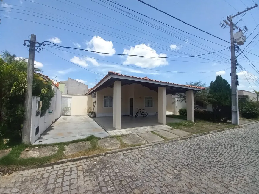 Foto 1 de Casa de Condomínio com 3 Quartos para alugar, 300m² em Pedra Descanso, Feira de Santana