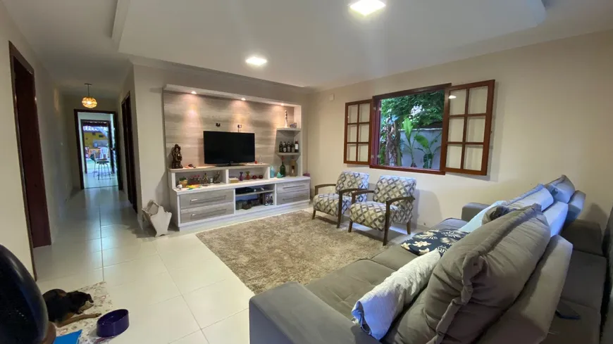 Foto 1 de Casa de Condomínio com 3 Quartos à venda, 178m² em Baía Formosa, Cabo Frio