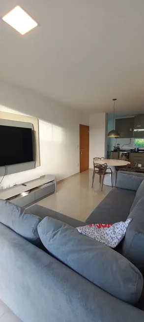 Foto 1 de Apartamento com 3 Quartos à venda, 79m² em Buraquinho, Lauro de Freitas