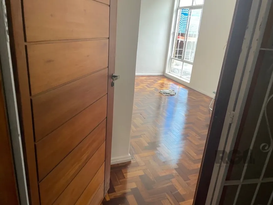 Foto 1 de Apartamento com 2 Quartos à venda, 49m² em São Geraldo, Porto Alegre