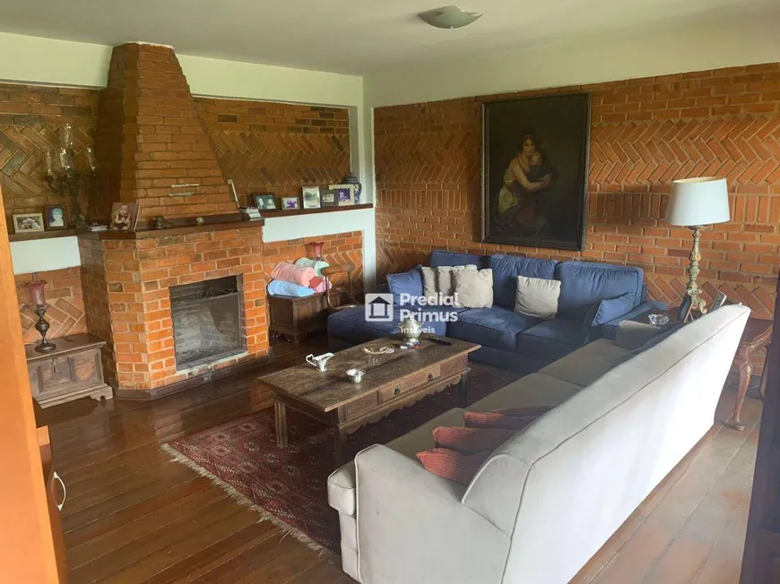 Foto 1 de Casa com 5 Quartos à venda, 297m² em Vale dos Pinheiros, Nova Friburgo