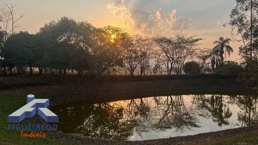 Foto 1 de Fazenda/Sítio à venda, 38000m² em , Quadra