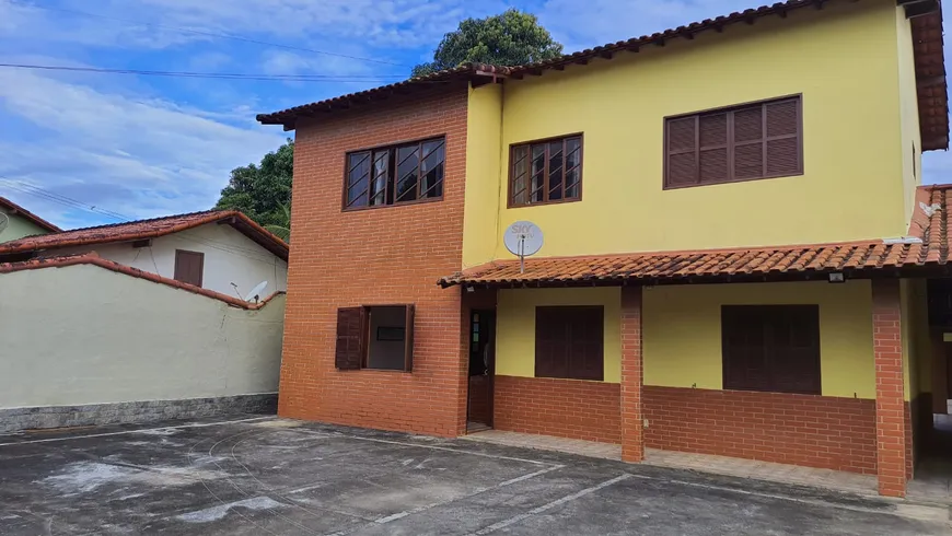 Foto 1 de Casa com 6 Quartos à venda, 300m² em Balneario São Pedro, São Pedro da Aldeia