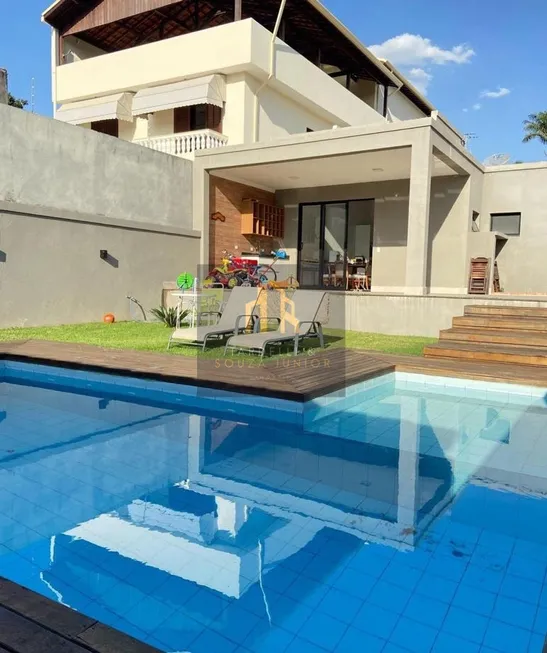 Foto 1 de Casa com 3 Quartos para venda ou aluguel, 323m² em Vila Oliveira, Mogi das Cruzes