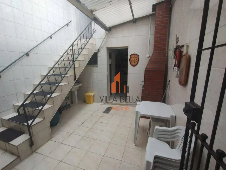 Foto 1 de Sobrado com 2 Quartos para alugar, 123m² em Vila Bastos, Santo André