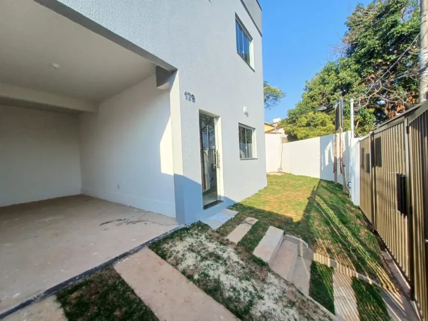 Foto 1 de Casa com 3 Quartos à venda, 100m² em São João Batista, Belo Horizonte