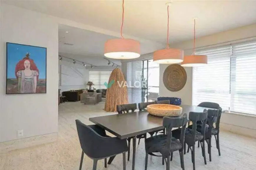 Foto 1 de Apartamento com 3 Quartos à venda, 286m² em Funcionários, Belo Horizonte