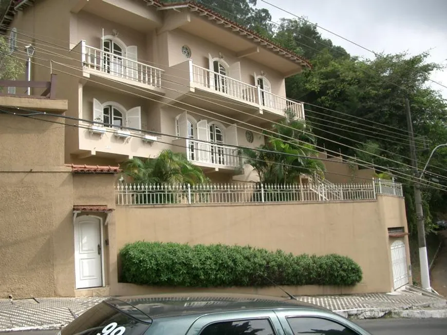 Foto 1 de Casa com 4 Quartos à venda, 230m² em Centro, Barra Mansa