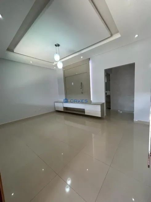 Foto 1 de Casa com 3 Quartos à venda, 132m² em Residencial Ayrton Senna, Anápolis