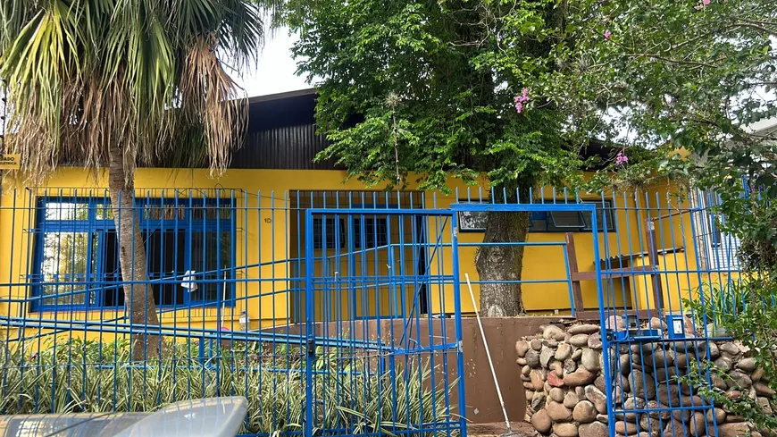 Foto 1 de Imóvel Comercial com 4 Quartos para venda ou aluguel, 220m² em Vila Ipiranga, Porto Alegre