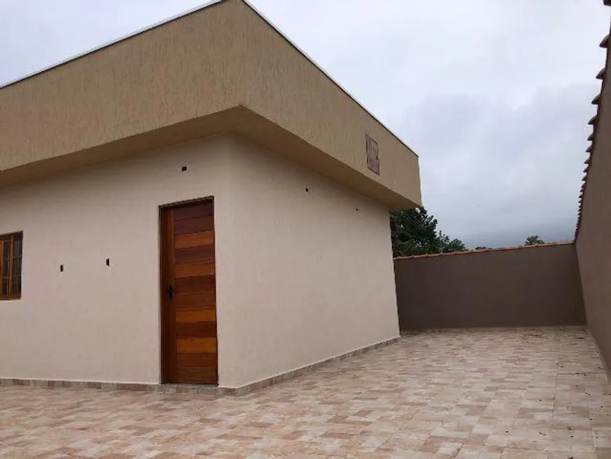 Foto 1 de Casa com 2 Quartos à venda, 58m² em Nova Itanhaém, Itanhaém