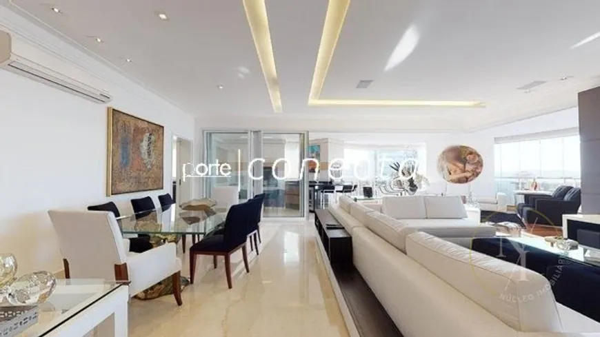 Foto 1 de Apartamento com 4 Quartos à venda, 297m² em Vila Regente Feijó, São Paulo