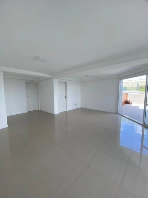 Foto 1 de Apartamento com 3 Quartos à venda, 266m² em Dom Pedro I, Manaus