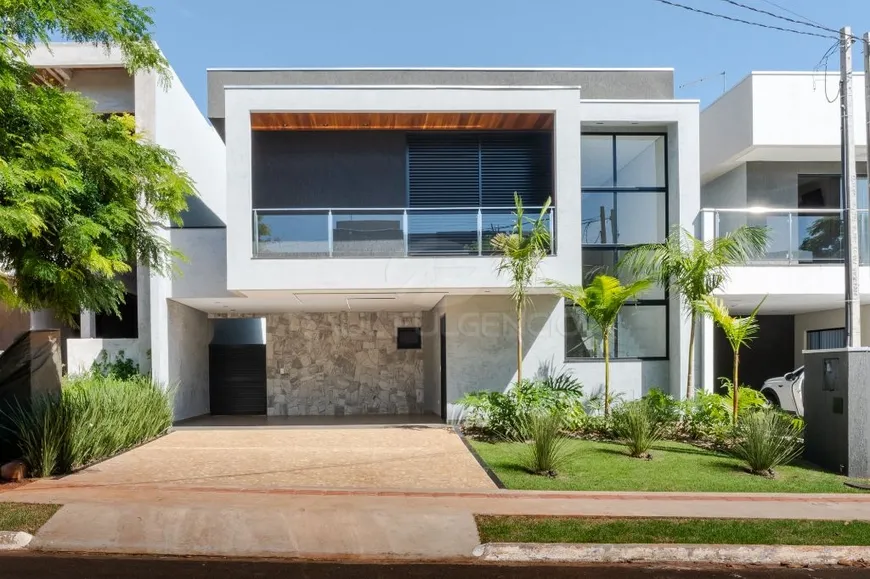 Foto 1 de Casa de Condomínio com 4 Quartos à venda, 224m² em Jardim Montecatini, Londrina