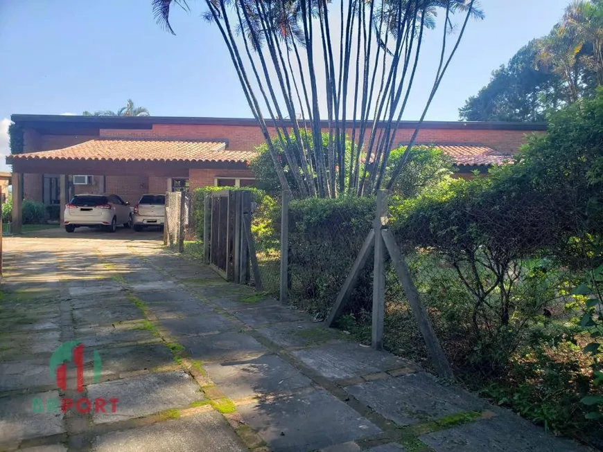 Foto 1 de Casa de Condomínio com 4 Quartos à venda, 577m² em Chacara Vale do Rio Cotia, Carapicuíba