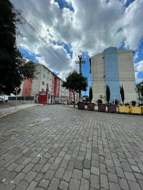 Foto 1 de Apartamento com 2 Quartos para alugar, 48m² em Desvio Rizzo, Caxias do Sul