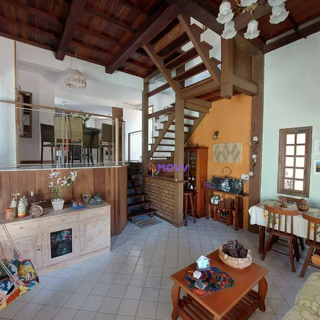 Foto 1 de Casa com 3 Quartos à venda, 201m² em Santo Antônio, Niterói