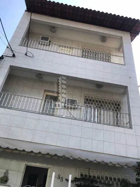 Foto 1 de Casa com 3 Quartos à venda, 186m² em Madureira, Rio de Janeiro