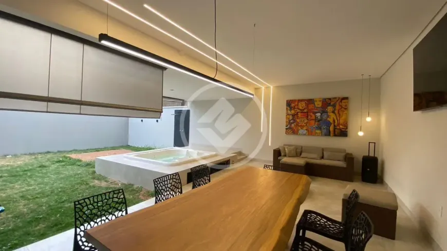 Foto 1 de Casa de Condomínio com 3 Quartos à venda, 300m² em Condomínio Paradiso Ecológico, Uberlândia