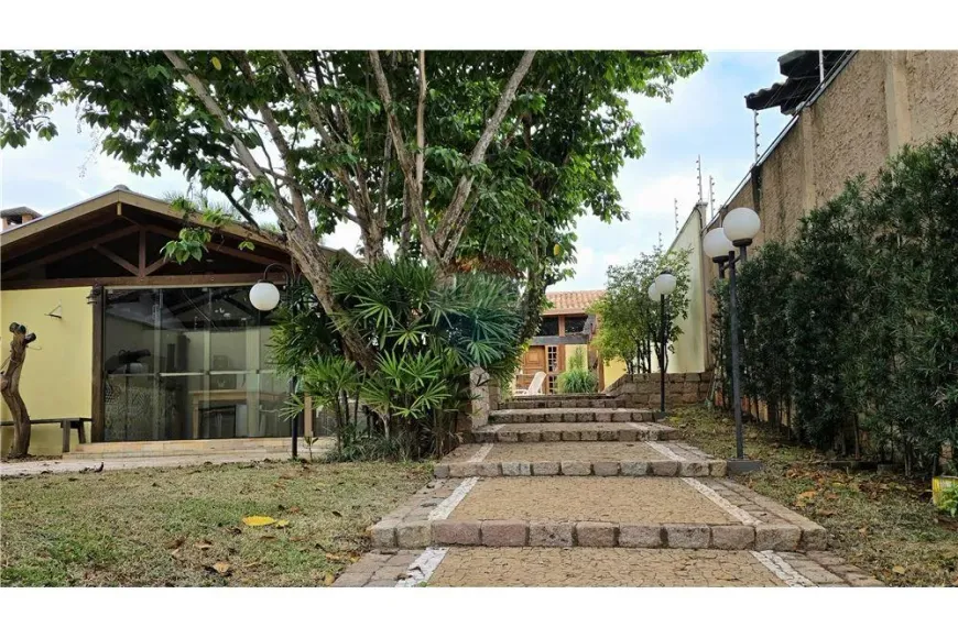 Foto 1 de Casa com 3 Quartos à venda, 193m² em Vila Harmonia, Araraquara